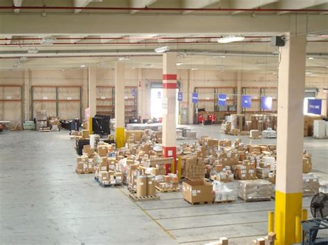 Military Entrance Processing Command, left <strong>center</strong>, meets with <strong>Guam</strong> National Guard Adjutant General Maj. . Barrigada gu distribution center